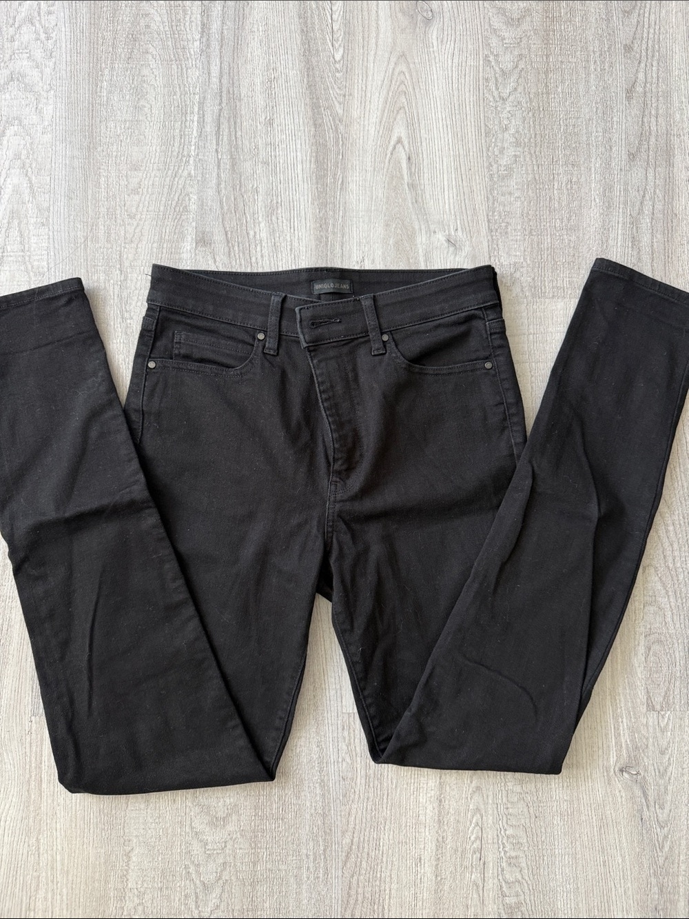 Uniqlo Skinny Jeans in Black